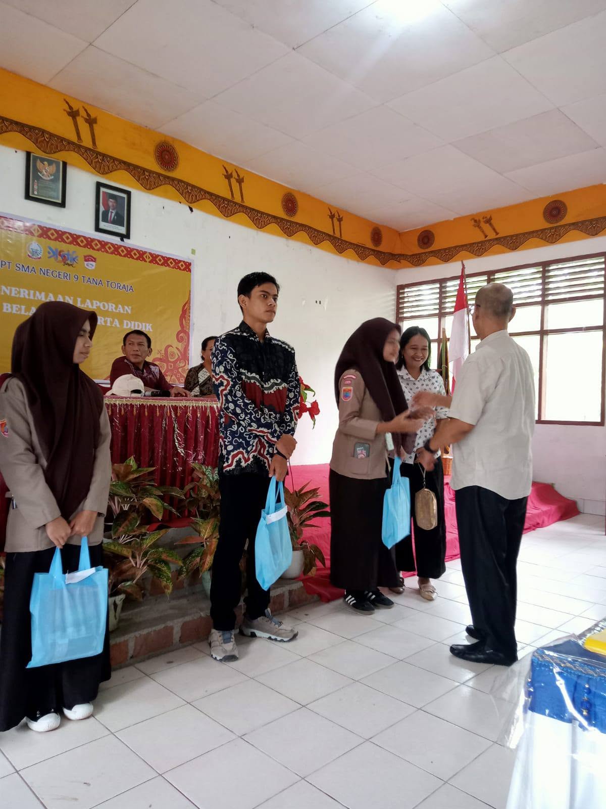 Pembagian Rapor